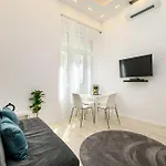 Visegradi40 Quality * 부다페스트